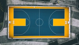 ayx.com-巴特勒王者归来！首秀点燃全场，中国观众沸腾助威